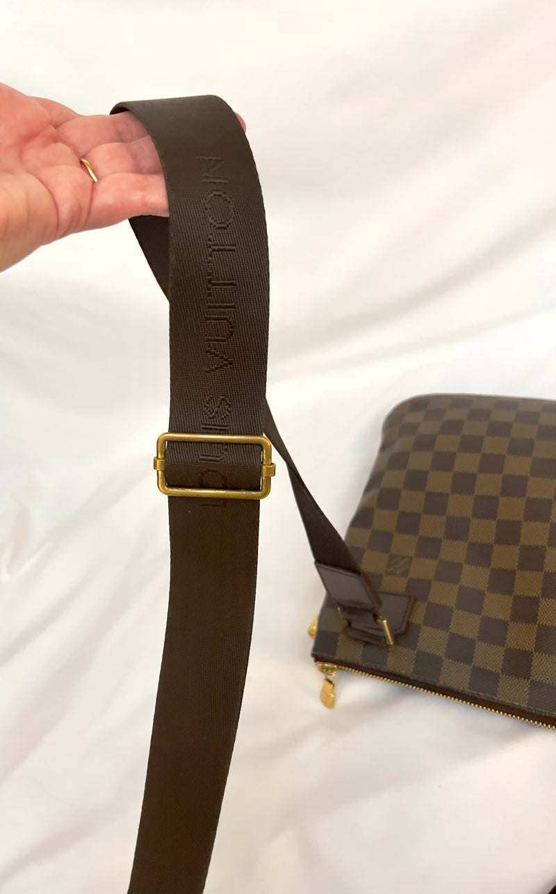 Damier Ebene Bosphore Pochette
Crossbody