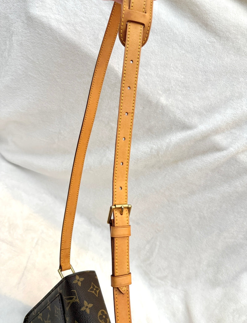 Louis Vuitton Monogram Saint Cloud GM Crossbody