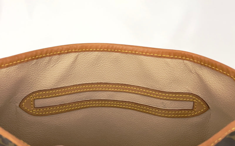 Louis Vuitton Bucket GM Tote
