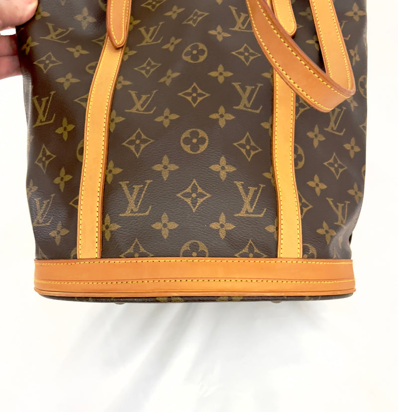 Louis Vuitton Bucket GM Tote