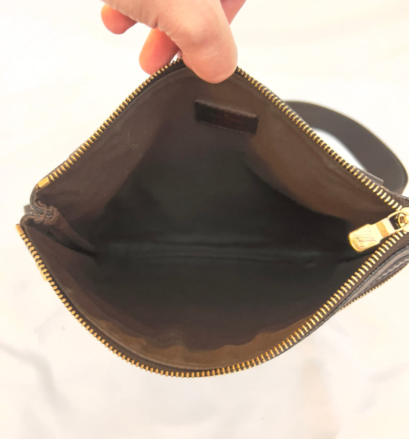 Damier Ebene Bosphore Pochette
Crossbody