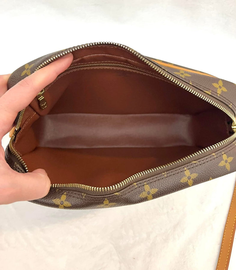 Louis Vuitton Trocadero 27 Crossbody