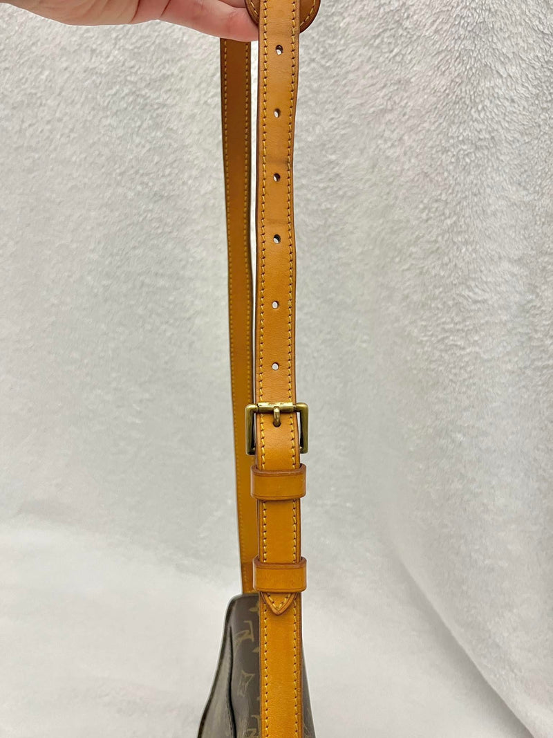 Louis Vuitton Saint Cloud GM Crossbody