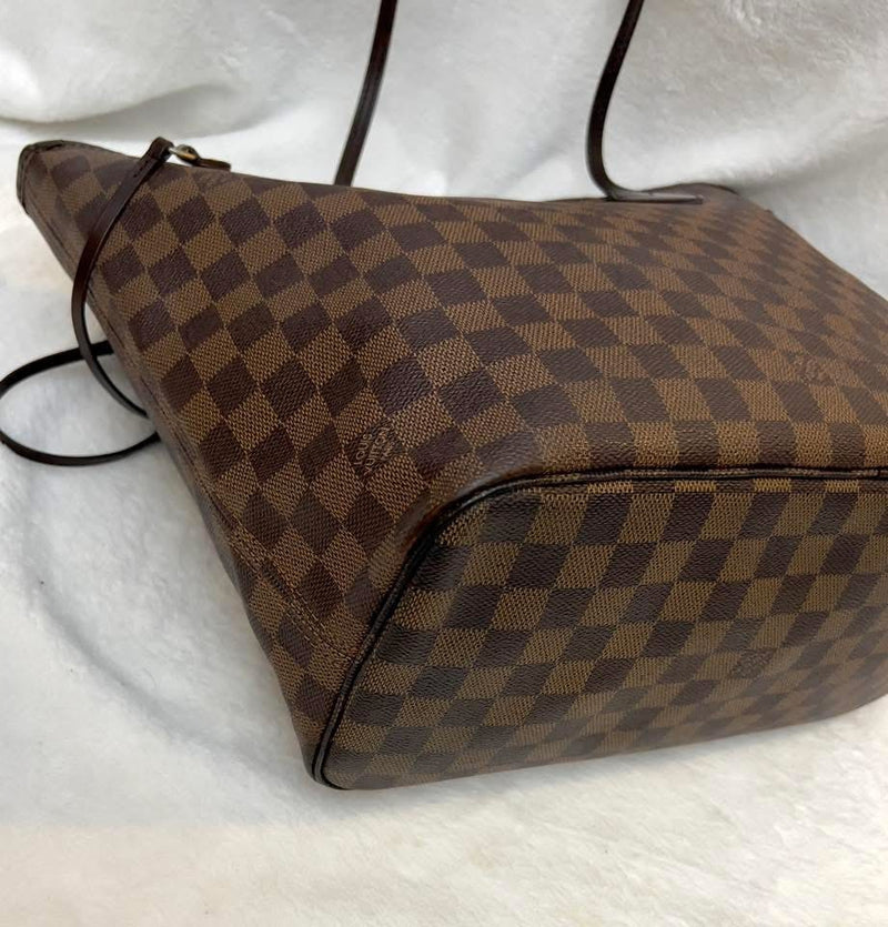 Louis Vuitton Damier Ebene Neverfull MM