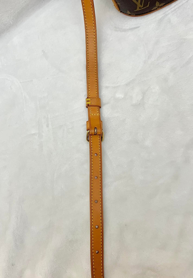 Louis Vuitton Monogram Drouot CROSSBODY