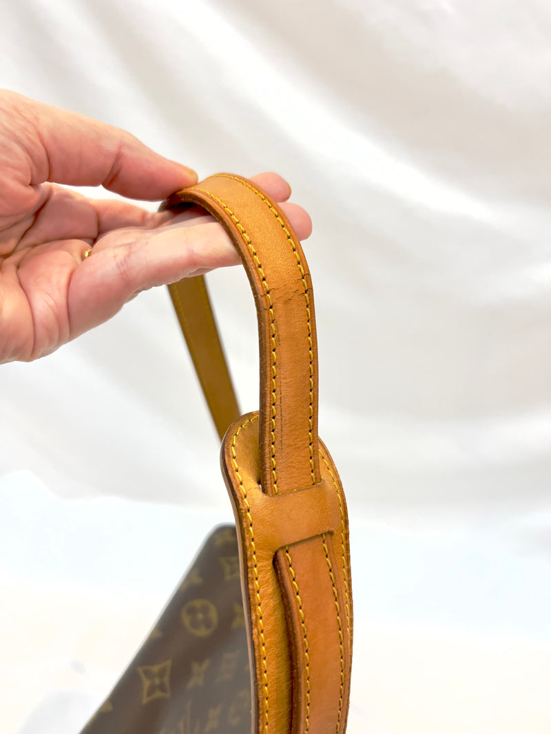 Louis Vuitton Saint Cloud GM Crossbody