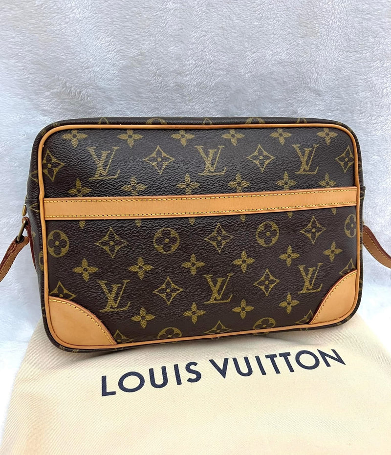 Louis Vuitton Trocadero 27 Crossbody