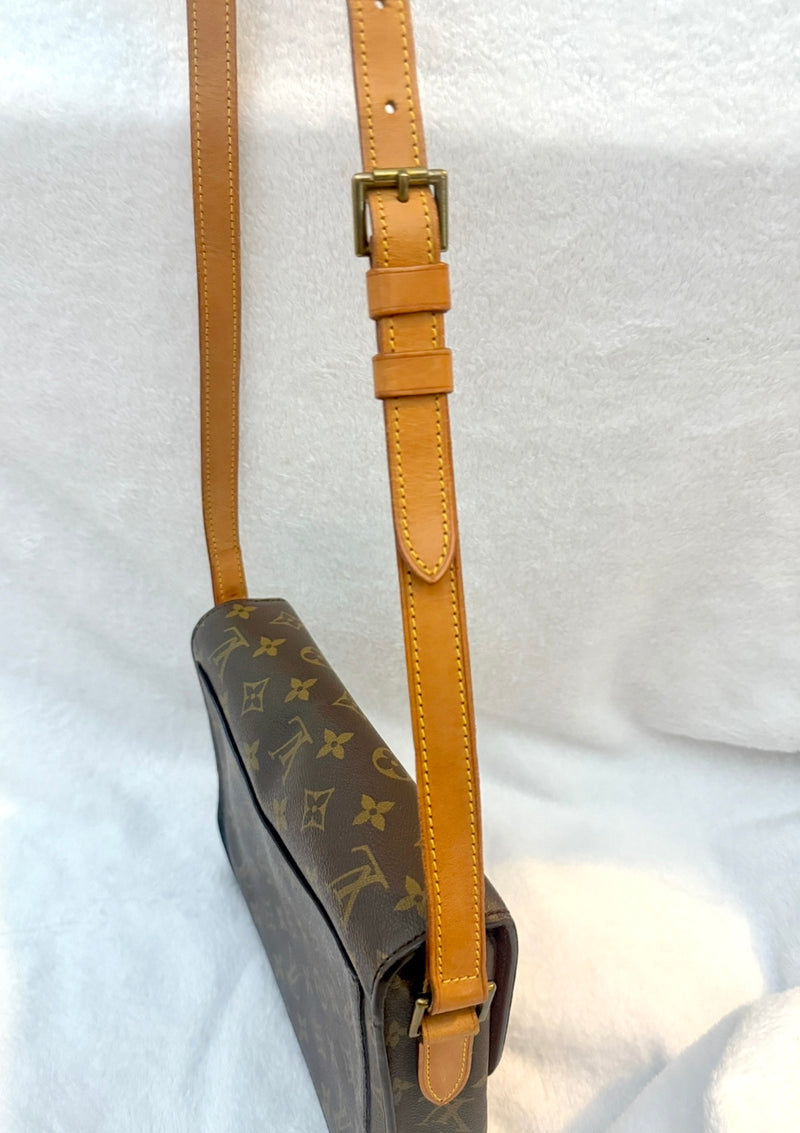 Louis Vuitton Monogram Saint Cloud GM