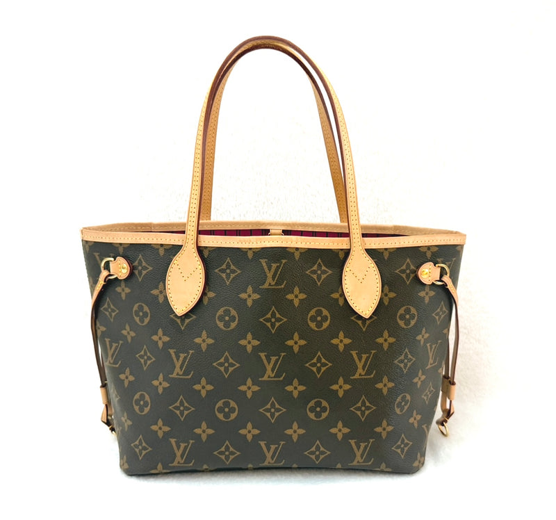 Louis Vuitton Monogram Neverfull PM
Tote Pivoine Interior