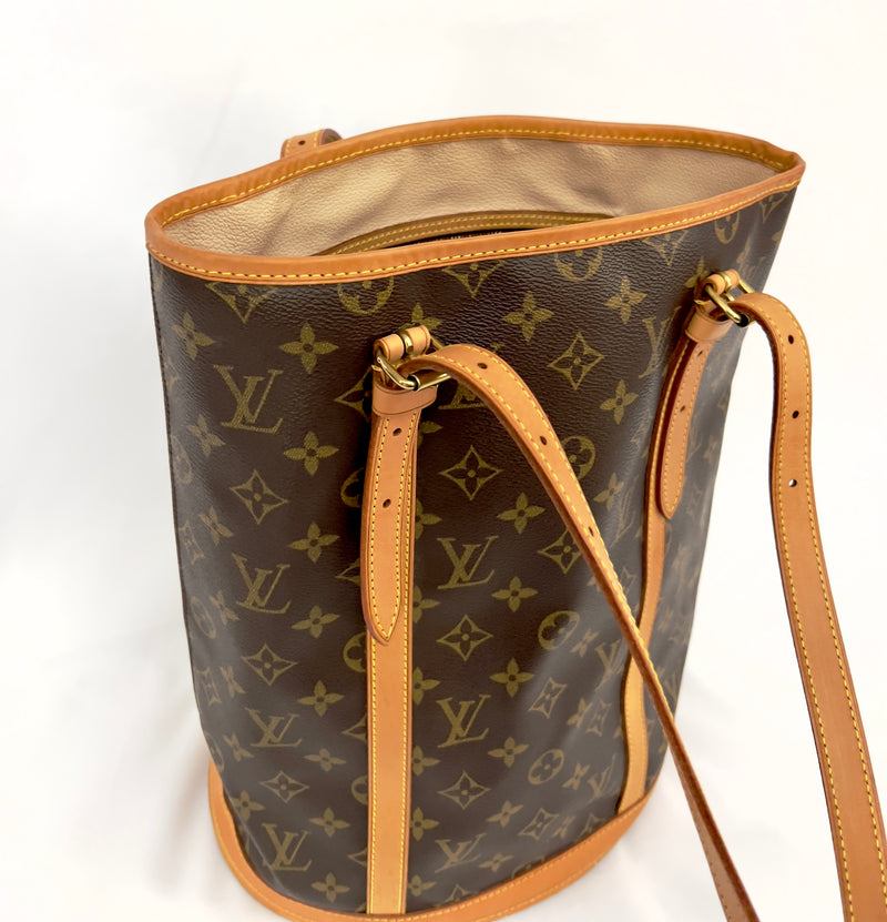 Louis Vuitton Bucket GM Tote