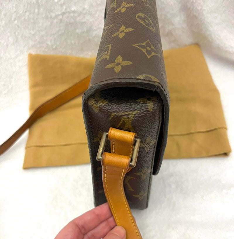 Louis Vuitton Saint Cloud GM Crossbody